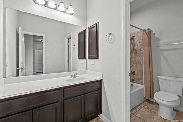 108 WINDSOR DR, Boerne, TX 78006
