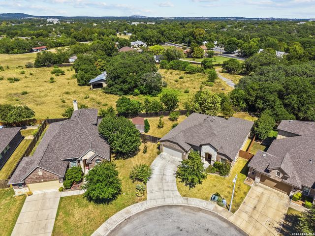 108 WINDSOR DR, Boerne, TX 78006