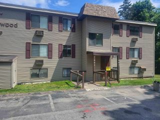 9 Treetop Circle # 114, Laconia, NH 02346