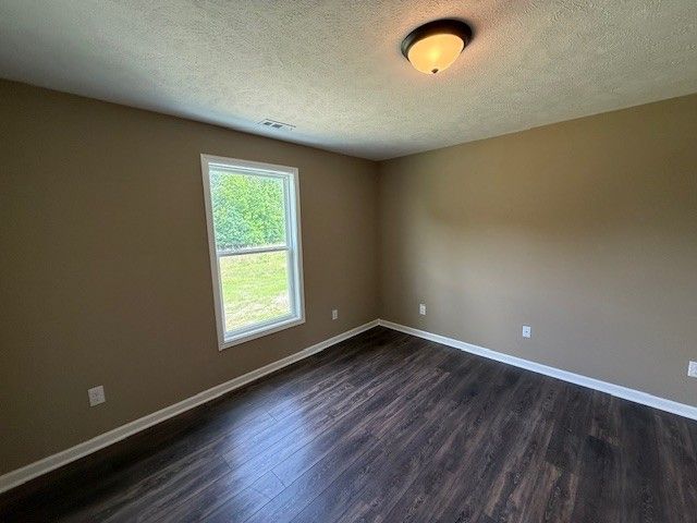740 Kings Ln Apt A4, Tullahoma, TN 37388