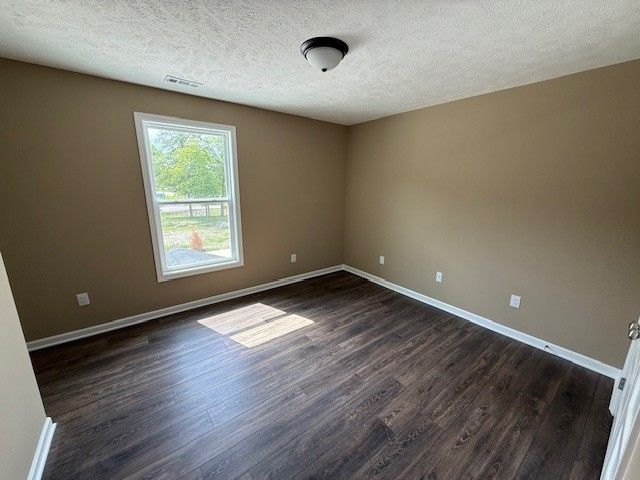 740 Kings Ln Apt A4, Tullahoma, TN 37388