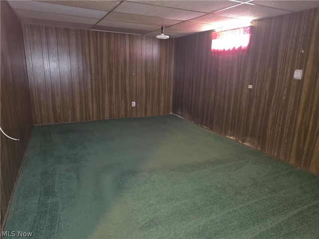 510 W Maplewood Avenue, Struthers, OH 44471