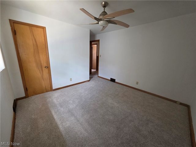 510 W Maplewood Avenue, Struthers, OH 44471