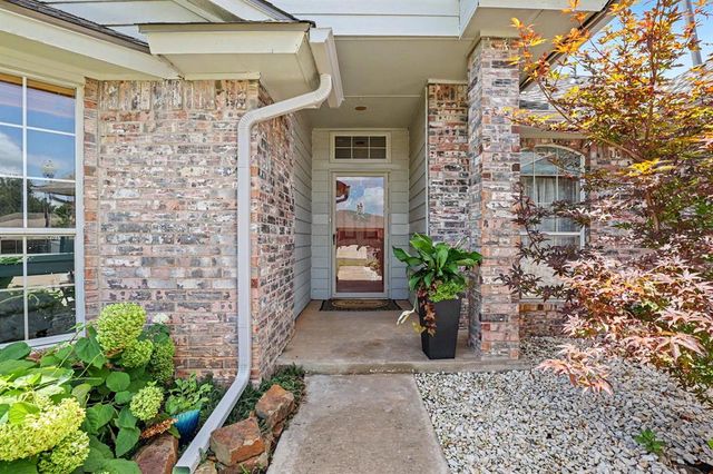 1904 Joseph Drive, Edmond, OK 73003