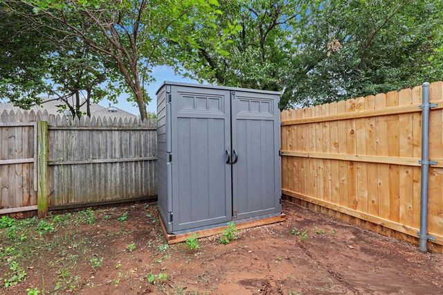 1904 Joseph Drive, Edmond, OK 73003