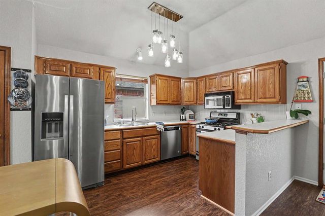 1904 Joseph Drive, Edmond, OK 73003