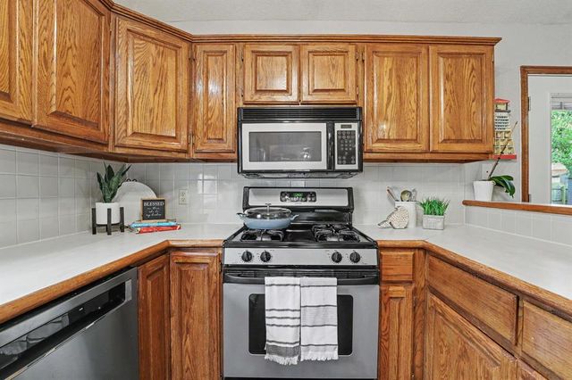 1904 Joseph Drive, Edmond, OK 73003