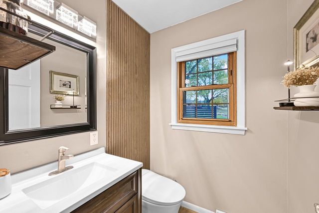 641 W Fairy Chasm ROAD, Bayside, WI 53217