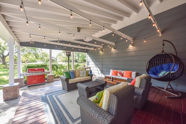 641 W Fairy Chasm ROAD, Bayside, WI 53217