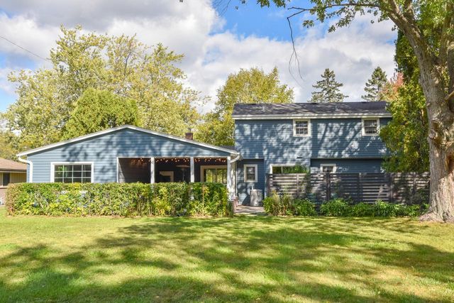 641 W Fairy Chasm ROAD, Bayside, WI 53217