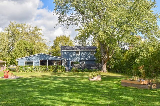 641 W Fairy Chasm ROAD, Bayside, WI 53217