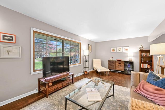 641 W Fairy Chasm ROAD, Bayside, WI 53217