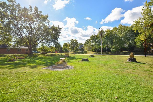 641 W Fairy Chasm ROAD, Bayside, WI 53217