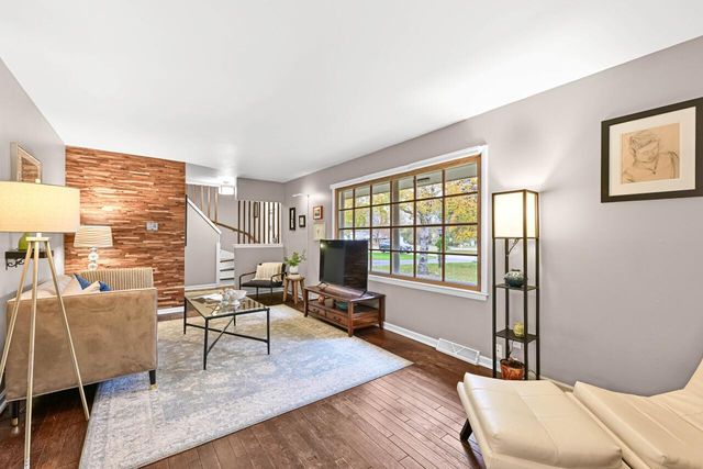 641 W Fairy Chasm ROAD, Bayside, WI 53217