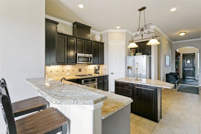 11901 Drummond Lane, Fort Worth, TX 76108