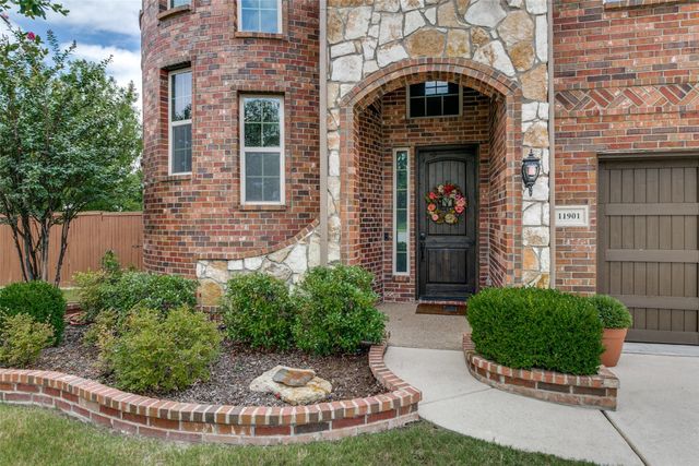 11901 Drummond Lane, Fort Worth, TX 76108