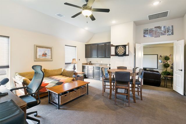 11901 Drummond Lane, Fort Worth, TX 76108