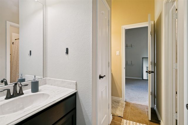 11901 Drummond Lane, Fort Worth, TX 76108