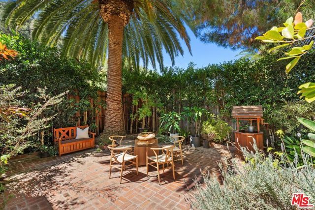 9667 Yoakum Drive, Los Angeles, CA 90210
