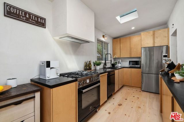 9667 Yoakum Drive, Los Angeles, CA 90210