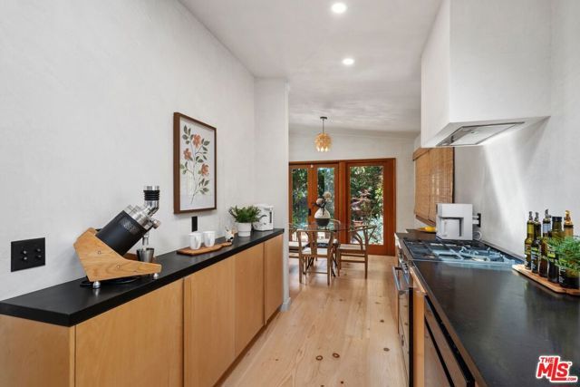 9667 Yoakum Drive, Los Angeles, CA 90210