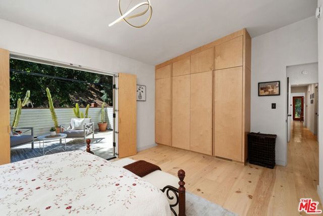9667 Yoakum Drive, Los Angeles, CA 90210