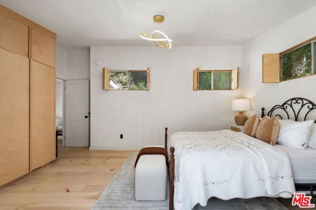 9667 Yoakum Drive, Los Angeles, CA 90210