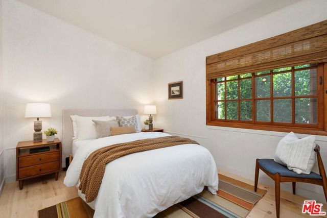 9667 Yoakum Drive, Los Angeles, CA 90210