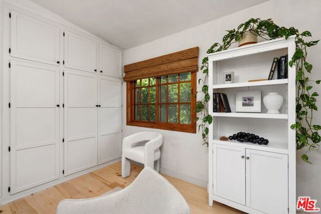 9667 Yoakum Drive, Los Angeles, CA 90210