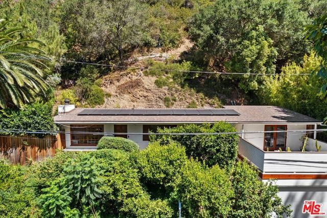 9667 Yoakum Drive, Los Angeles, CA 90210