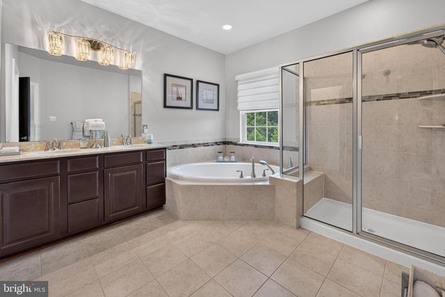 26 ISABELLE CT, Marlton, NJ 08053