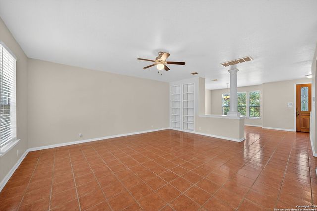 25119 Royal Land, San Antonio, TX 78255