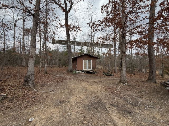 262 Hiwassee Rd, Crossville, TN 38572