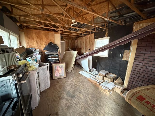 262 Hiwassee Rd, Crossville, TN 38572