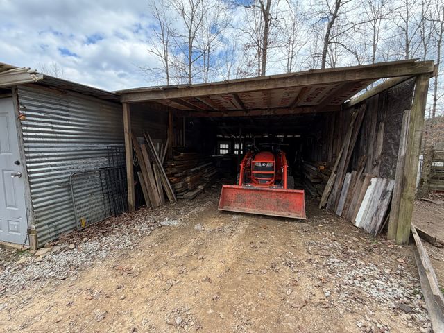 262 Hiwassee Rd, Crossville, TN 38572