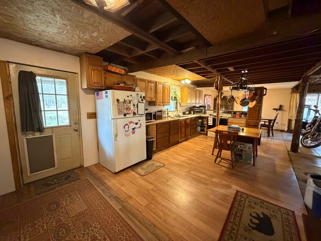 262 Hiwassee Rd, Crossville, TN 38572