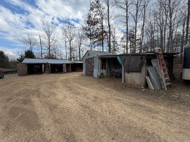 262 Hiwassee Rd, Crossville, TN 38572