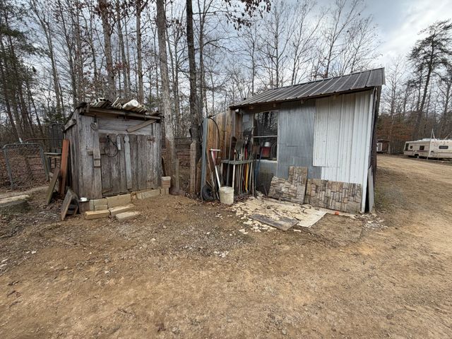 262 Hiwassee Rd, Crossville, TN 38572