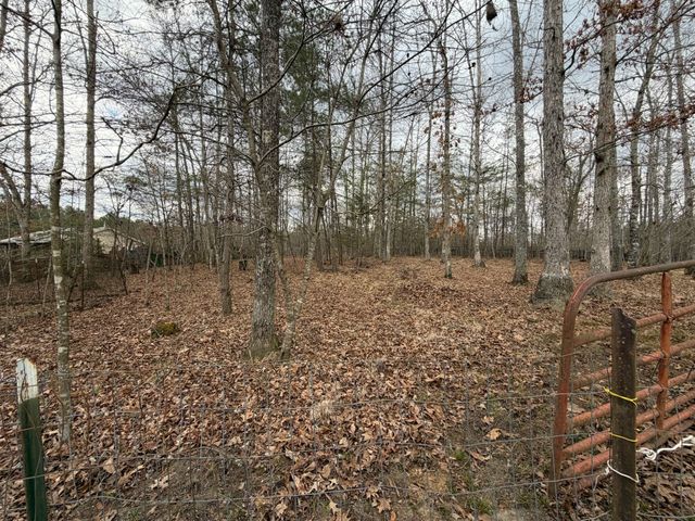 262 Hiwassee Rd, Crossville, TN 38572