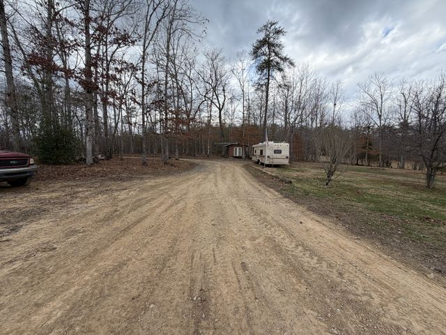 262 Hiwassee Rd, Crossville, TN 38572