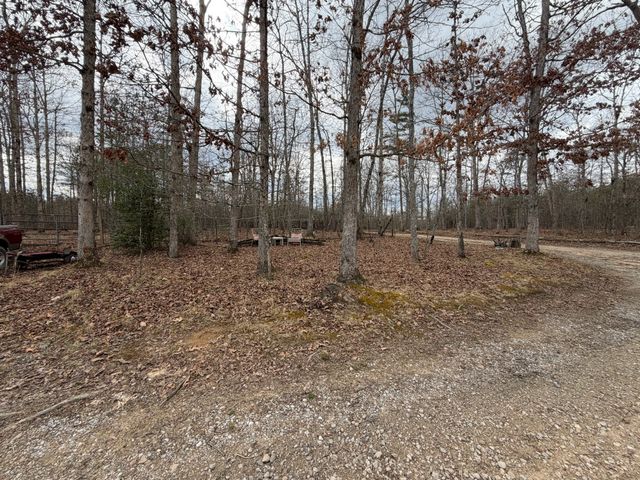 262 Hiwassee Rd, Crossville, TN 38572