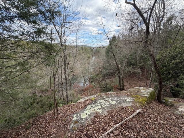 262 Hiwassee Rd, Crossville, TN 38572