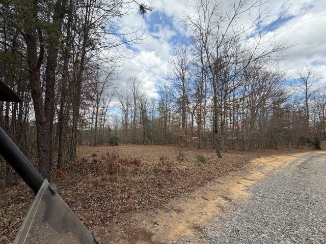 262 Hiwassee Rd, Crossville, TN 38572