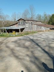 262 Hiwassee Rd, Crossville, TN 38572