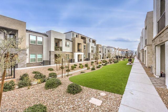 6110 Garden Oasis Street, Las Vegas, NV 89148