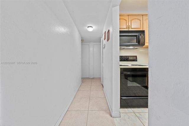 7829 Miller Dr B205, Miami, FL 33155