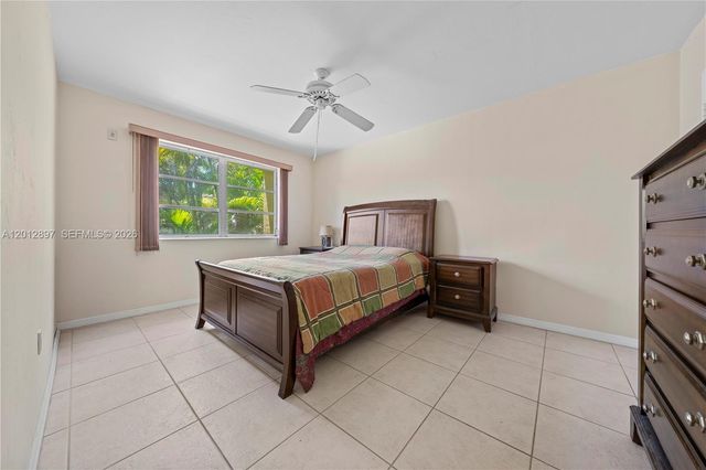 7829 Miller Dr B205, Miami, FL 33155