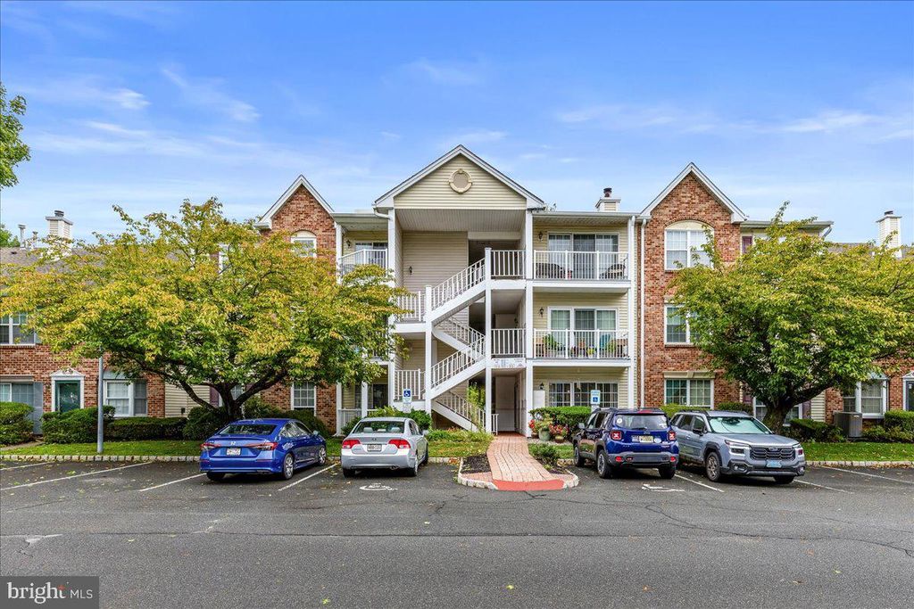 36 LEHAVRE CT, HAMILTON, NJ 08619 — photo 2