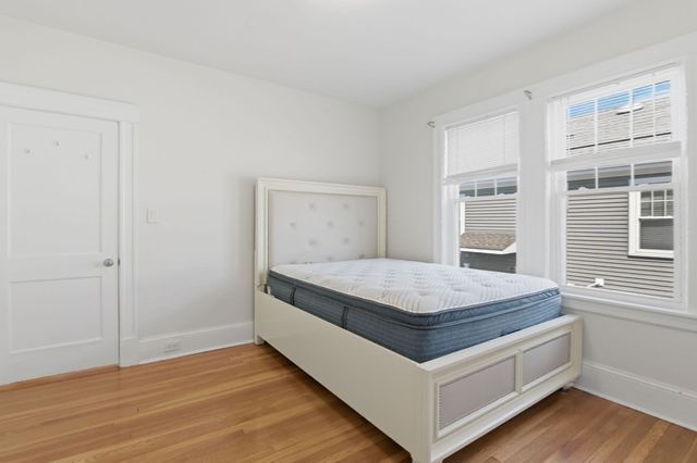 334 Sea St, Quincy, MA 02169