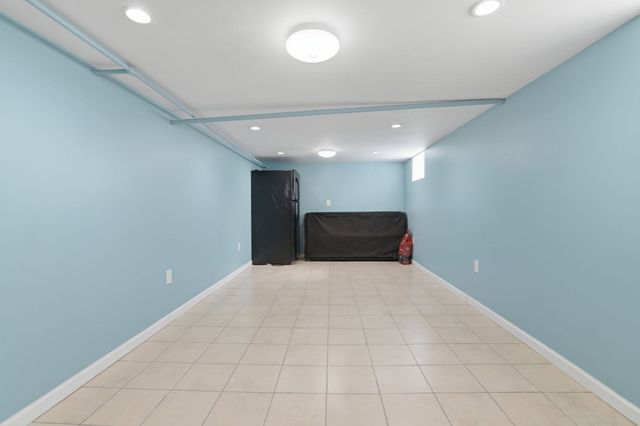 334 Sea St, Quincy, MA 02169